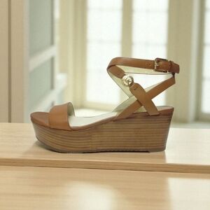 Michael Kors Jalita Charm Platform Sandal in Luggage Brown Size 6 1/2